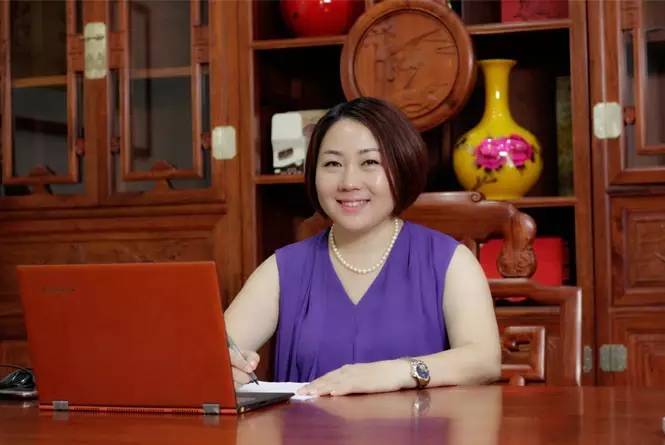 kaiyun开云(中国)科技有限公司官网创始人龙平芳女士